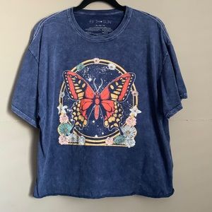 Fifth Sun cropped butterfly graphic tee size XL